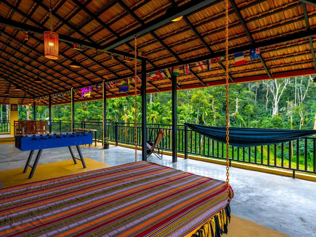 The Hosteller Coorg Rainforest, 马迪凯里 外观 照片
