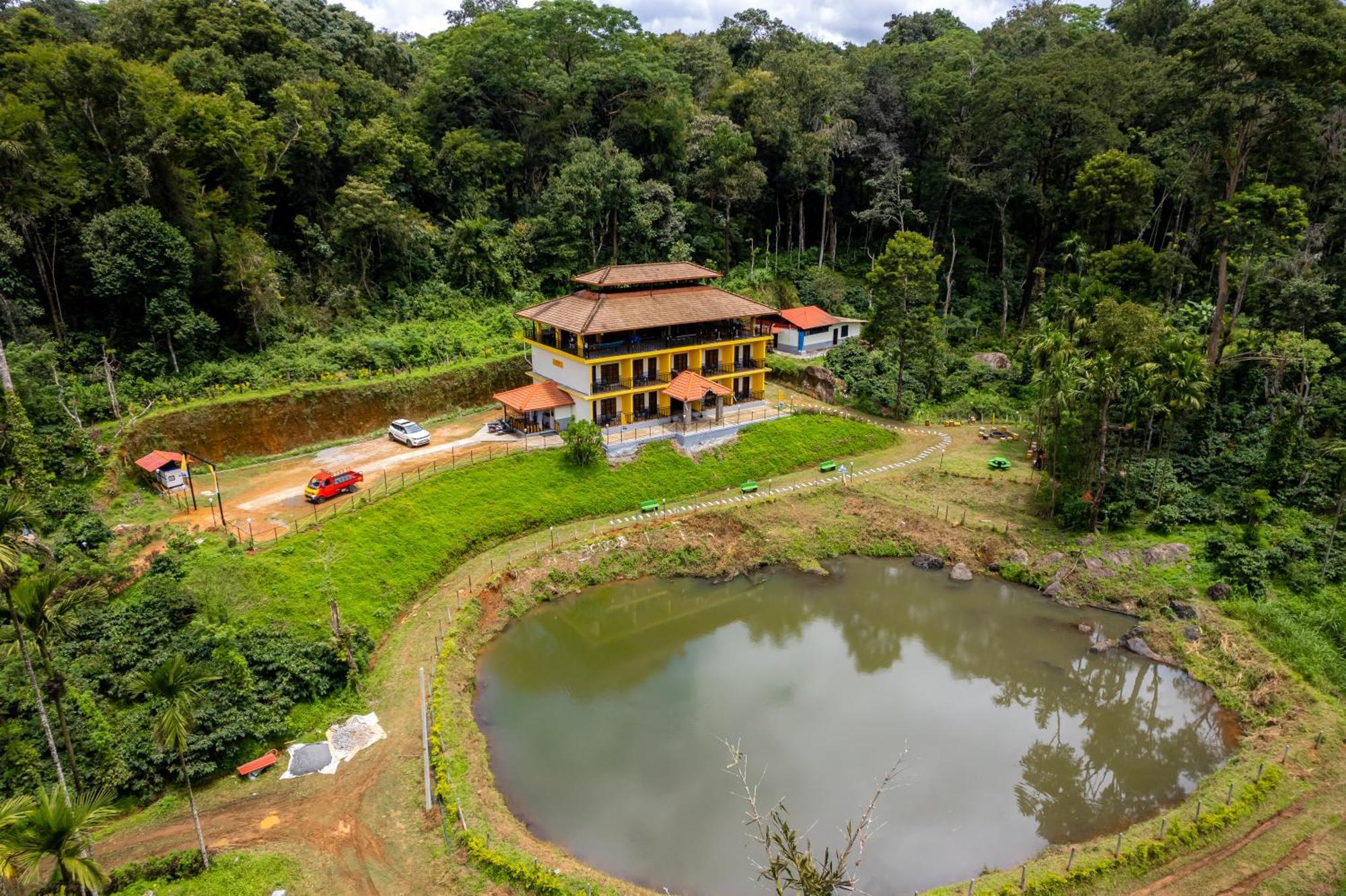 The Hosteller Coorg Rainforest, 马迪凯里 外观 照片